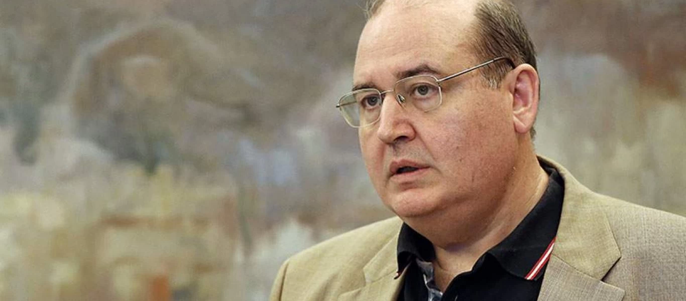 Ν.Φίλης εγγραφή στο ΤΕΕ των απόφοιτων τριετών κολεγίων: «Παραβιάζει το Σύνταγμα»